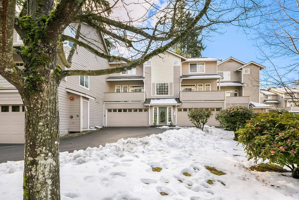 14714 53rd AVE W #104, Edmonds, WA 98026