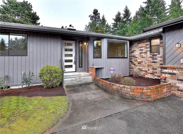 621 SW 122nd ST, Burien, WA 98146