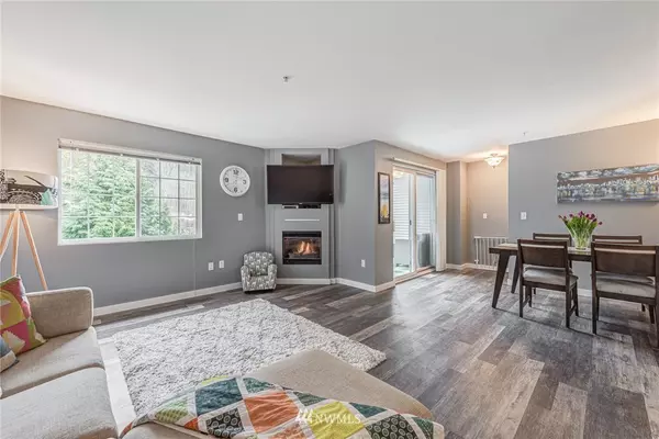 Bothell, WA 98011,17319 Riverside PL #2B
