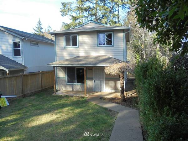 908 Grant AVE, Shelton, WA 98584