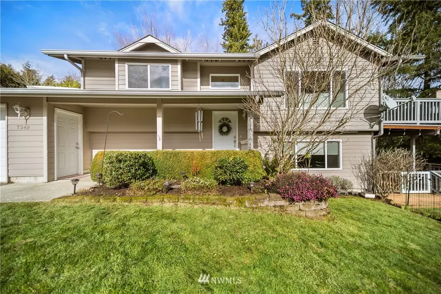 7349 E Raintree LN, Port Orchard, WA 98366