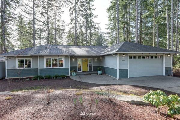 160 E Country Club DR E, Union, WA 98592