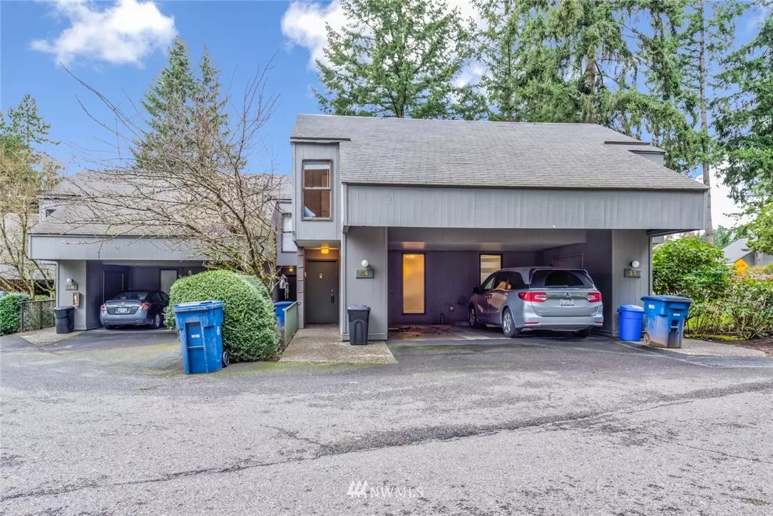 Redmond, WA 98052,6525 139th PL NE #34