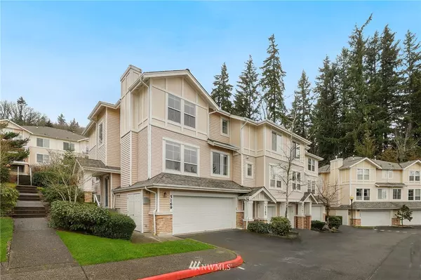 Bellevue, WA 98006,5169 164th AVE SE #3-1