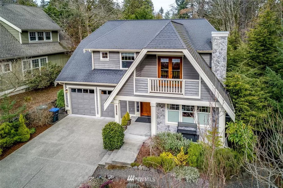 10281 NE Garibaldi LOOP, Bainbridge Island, WA 98110