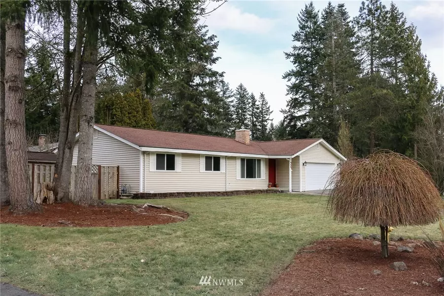 737 NW Firglade DR, Bremerton, WA 98311