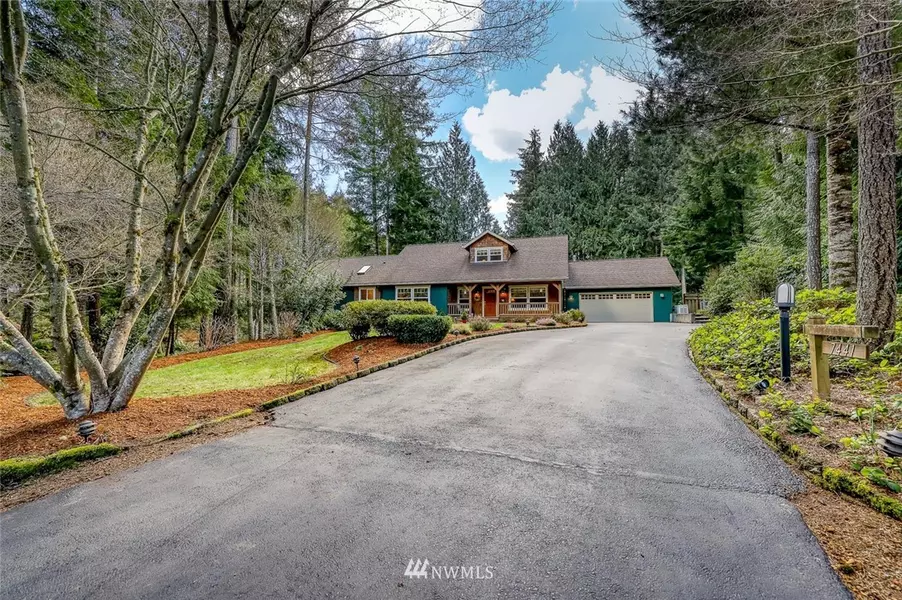 7441 Roundup LN NW, Silverdale, WA 98383