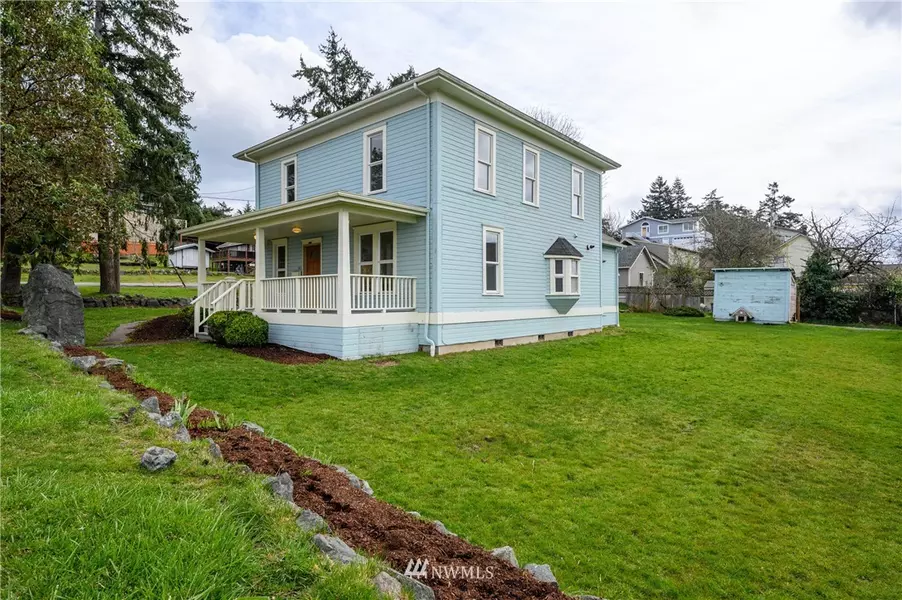 503 4th ST, Anacortes, WA 98221