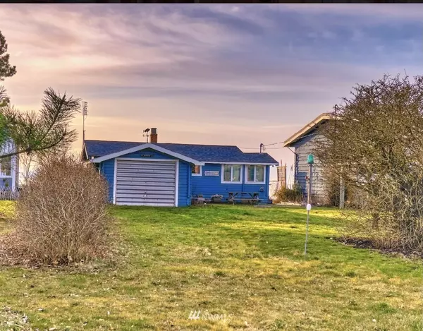 Point Roberts, WA 98281,709 Marine DR