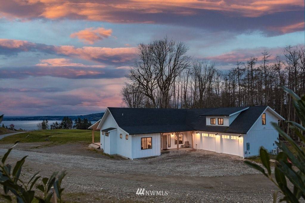 2115 Chinook Ridge LN, Oak Harbor, WA 98277