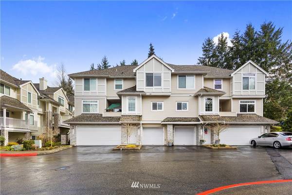 6711 SE Cougar Mountain WAY #2, Bellevue, WA 98006