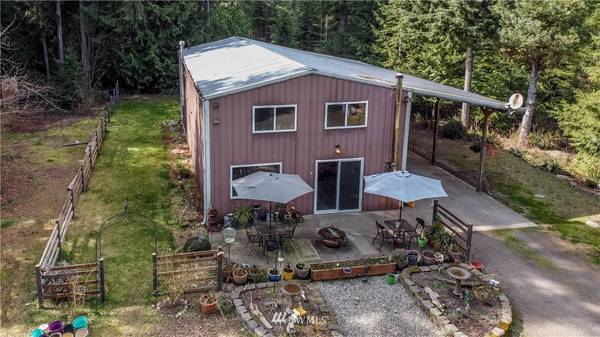 2785 NE Dewatto RD, Tahuya, WA 98588