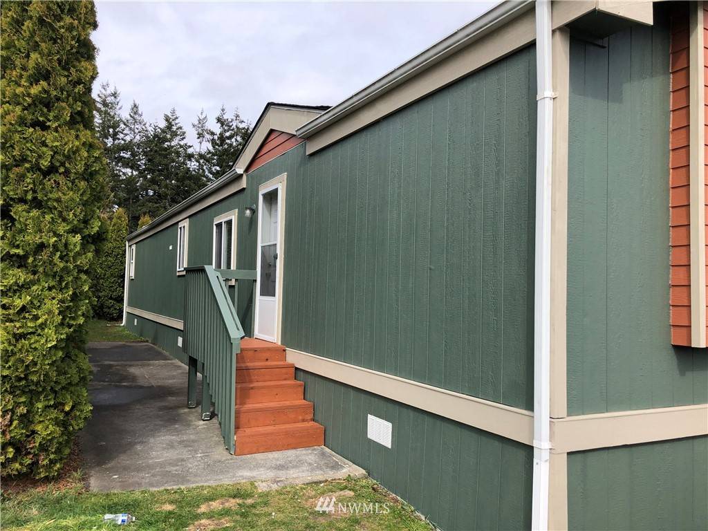 225 NE Ernst ST #64, Oak Harbor, WA 98277