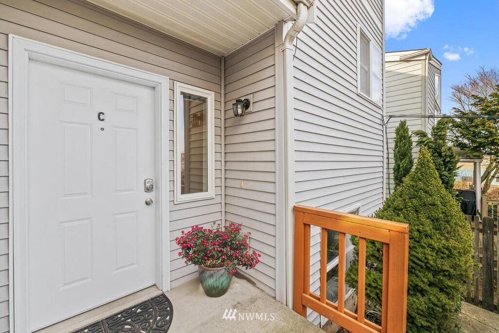 3837 23rd AVE W #C, Seattle, WA 98199