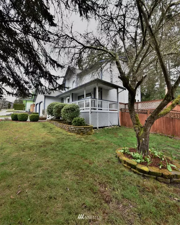 Silverdale, WA 98383,9621 Clipper PL NW