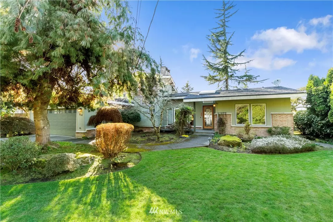 Everett, WA 98203,814 Crown DR