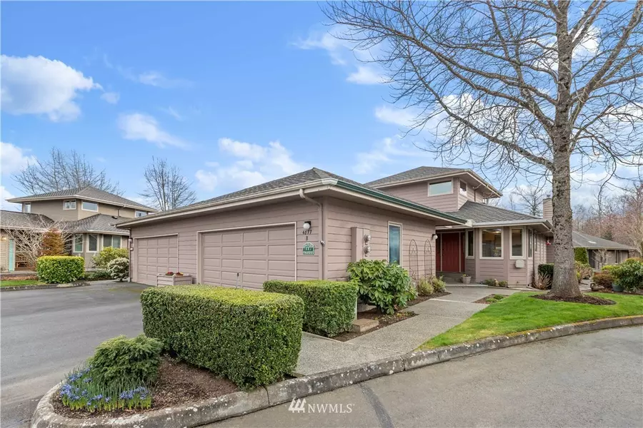 4877 N Village LN #B, Bellingham, WA 98226