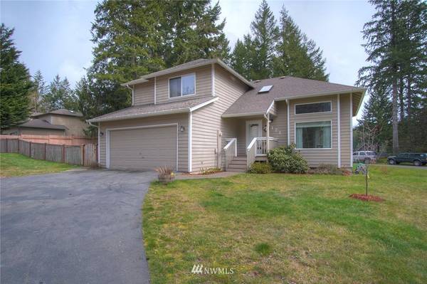 171 NE Laurel RD, Belfair, WA 98528