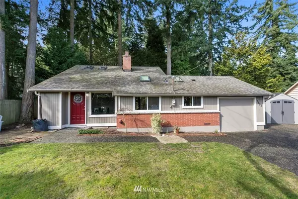 7305 NE 140th PL, Kirkland, WA 98034