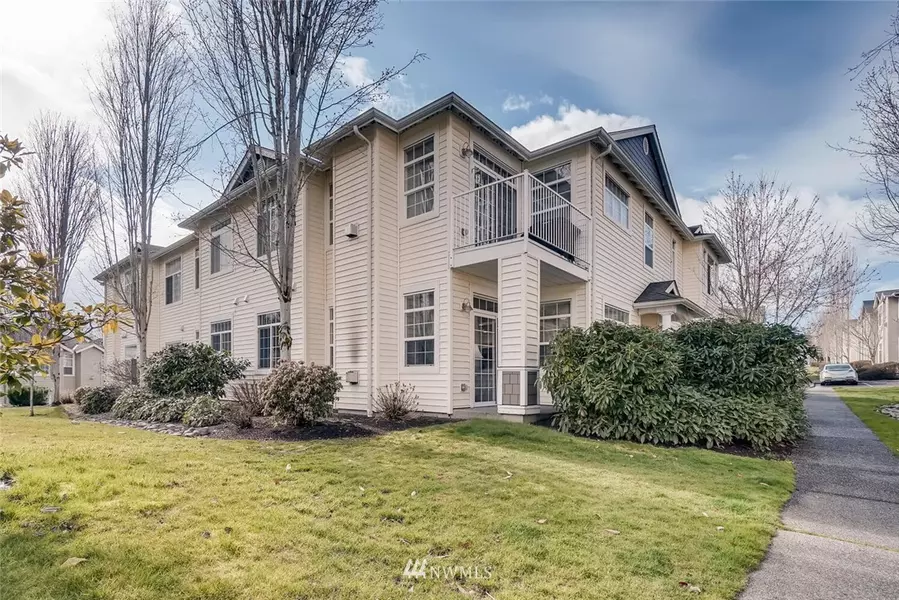 1855 Trossachs BLVD SE #1301, Sammamish, WA 98075