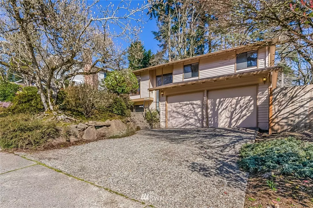 Kirkland, WA 98034,9506 NE 141st PL