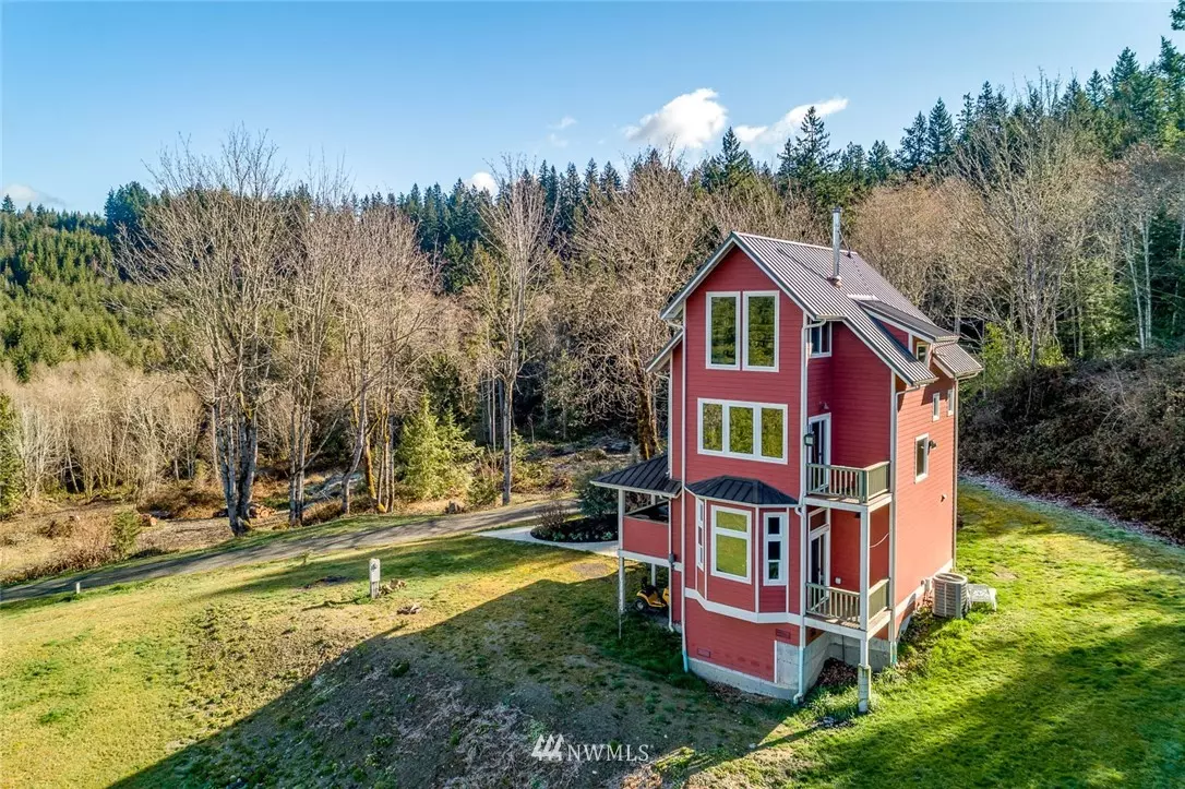 Quilcene, WA 98376,662 Cascara DR