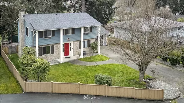 2711 Oxford CT, Steilacoom, WA 98388