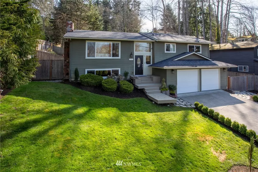 10124 111th AVE NE, Kirkland, WA 98033