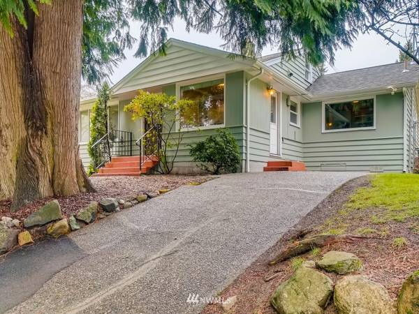 12523 3rd AVE NE, Seattle, WA 98125