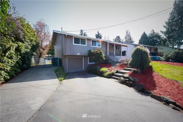 14126 34th PL S, Tukwila, WA 98168