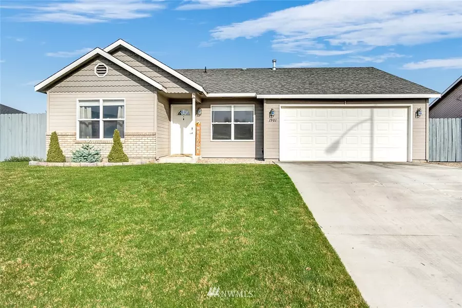 1901 Palo Verde ST, Moses Lake, WA 98837