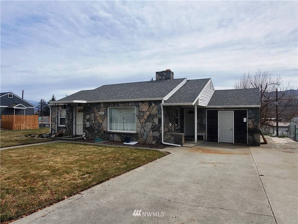 964 4th AVE N, Okanogan, WA 98840