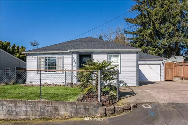 121 Yelton DR, Longview, WA 98632