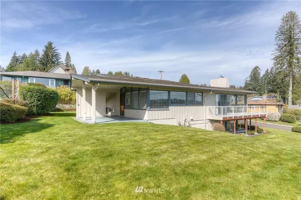 1221 Ebb Tide TER NW, Olympia, WA 98502