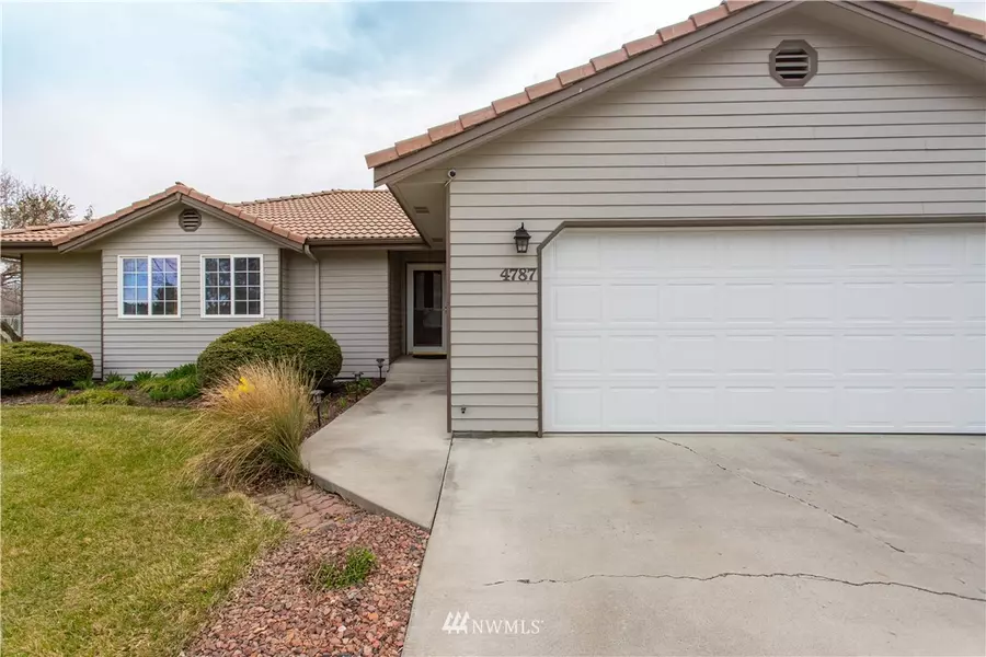 4787 Joey RD NE, Moses Lake, WA 98837