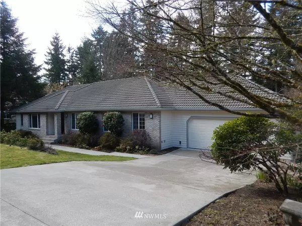 1921 Golden Maples CT NW, Olympia, WA 98502