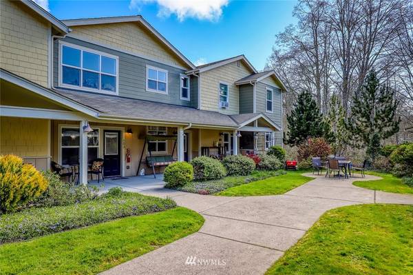 7751 Beacon Place NE #F-103, Bremerton, WA 98311