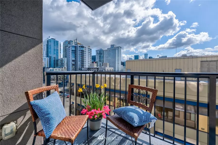 2721 1st AVE #809, Seattle, WA 98121