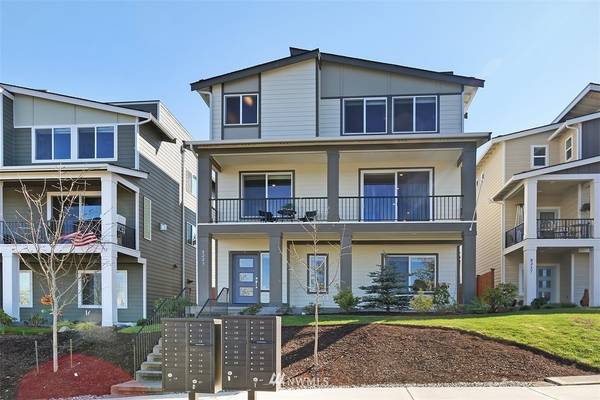 8223 S 118th ST, Seattle, WA 98178