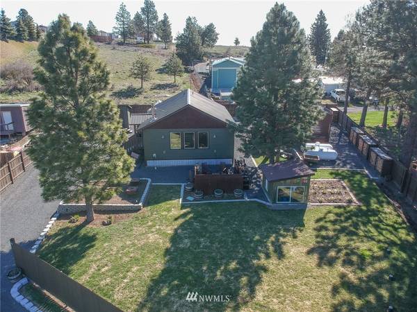 100 Twin Lakes RD, Cle Elum, WA 98922