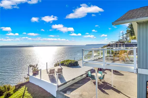 1330 Potlatch Beach Road, Tulalip, WA 98271