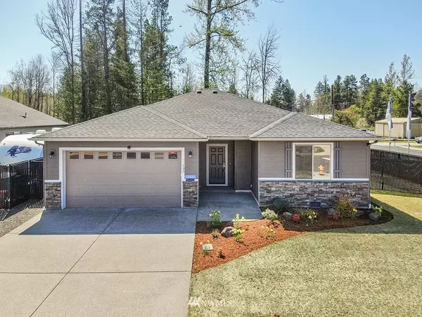 103 Zephyr DR, Silverlake, WA 98645