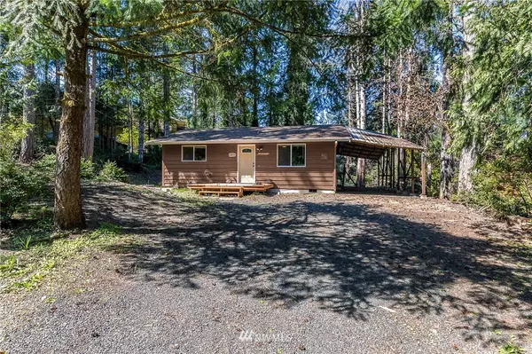 430 E Twanoh Falls DR, Belfair, WA 98528