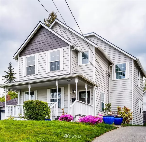 706 N 8th Street, Mount Vernon, WA 98273