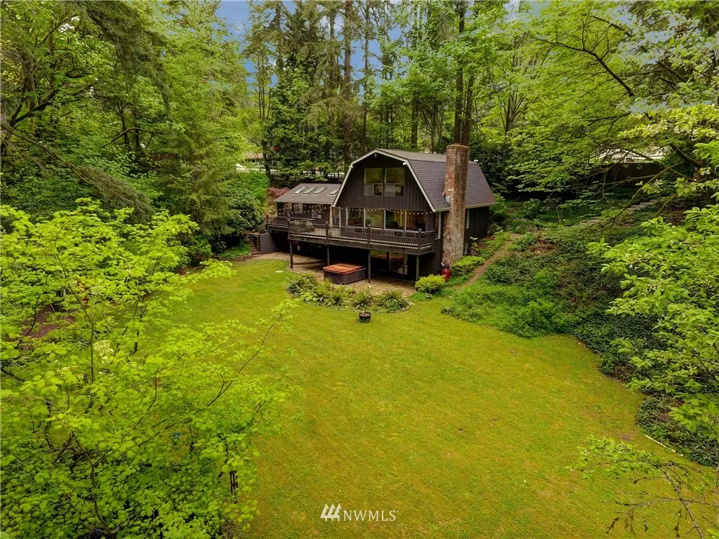 Lake Forest Park, WA 98155,3065 NE 178th ST