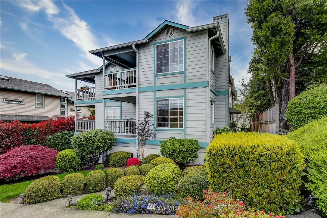 Edmonds, WA 98020,503 6th AVE S #3