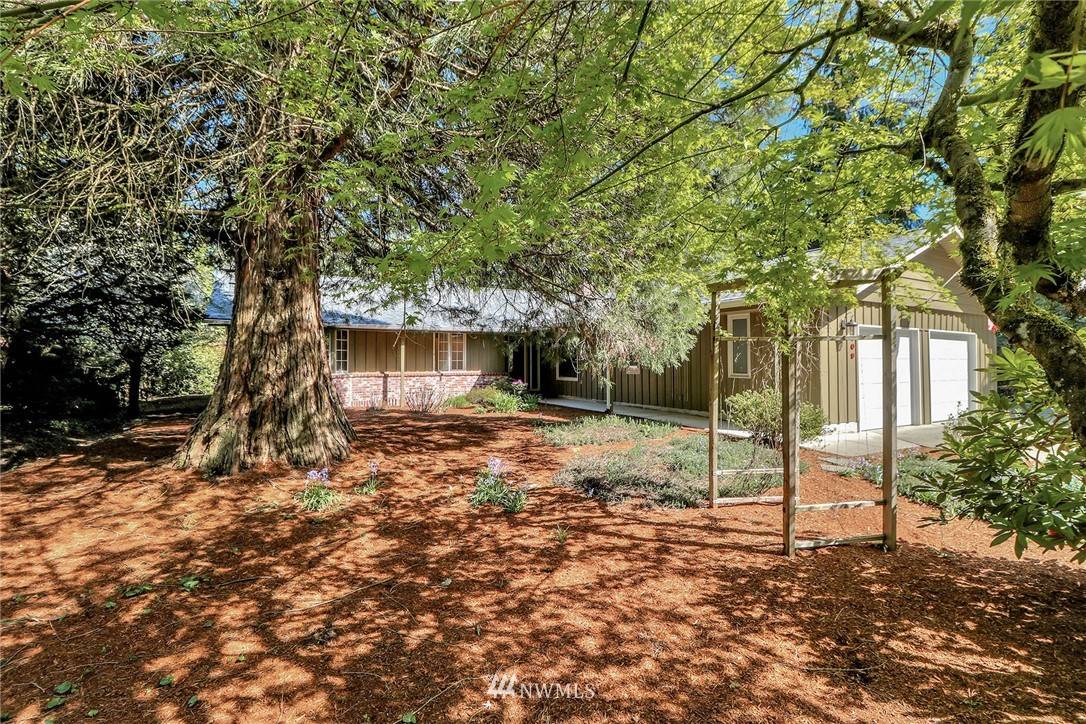 2309 Lakemoor DR SW, Olympia, WA 98512