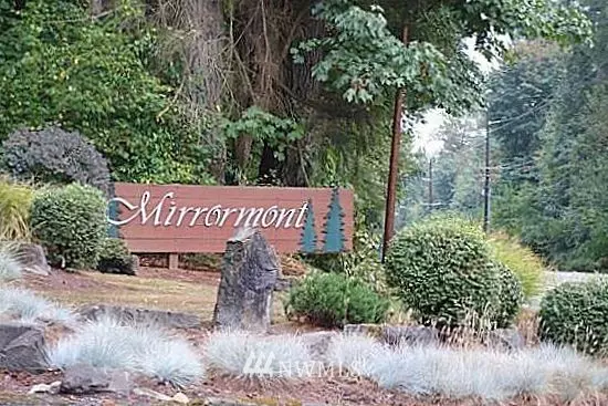 25035 SE Mirrormont BLVD, Issaquah, WA 98027