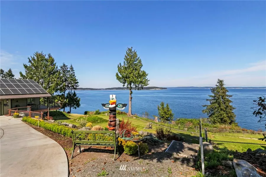 82 Burns RD, Port Ludlow, WA 98365