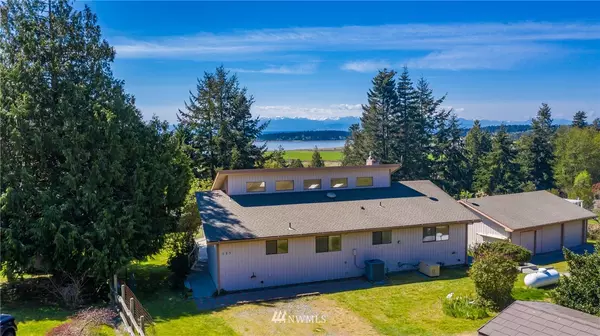 585 Olympic View DR, Coupeville, WA 98239